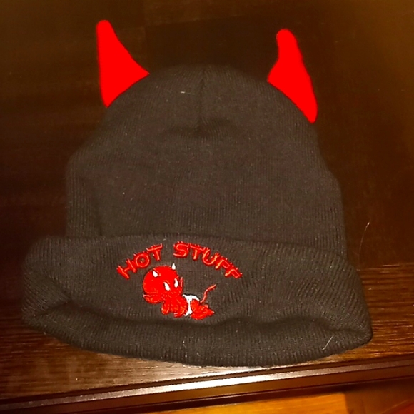 Devil Hat - Picture 1 of 2